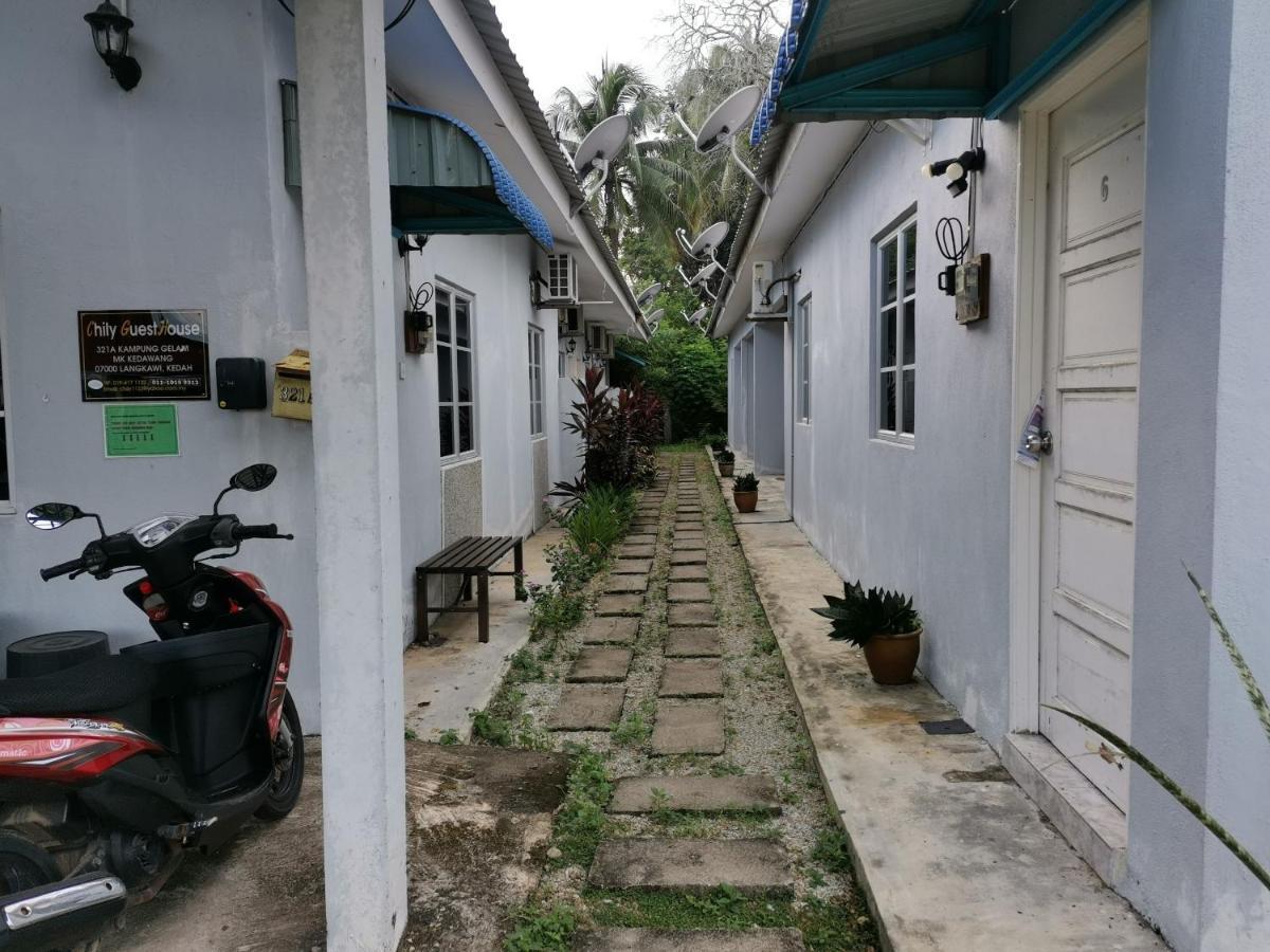 Oyo Home 90308 Chily Guest House 랑카위 외부 사진