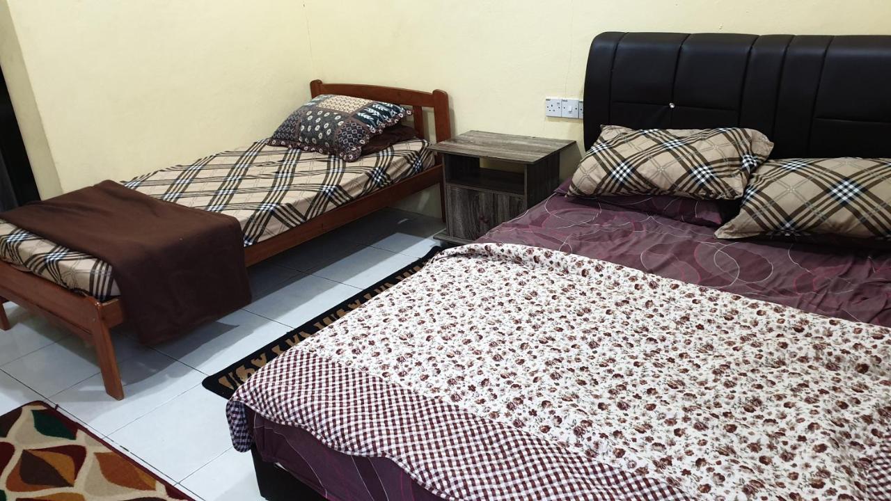 Oyo Home 90308 Chily Guest House 랑카위 외부 사진